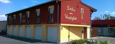 2 üzleti kép ZSÓFIA VENDÉGHÁZ PÁPA Motel, panzió ban/ben Pápa VE