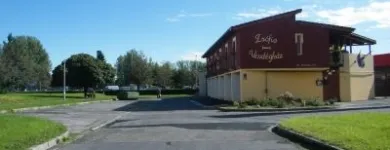 3 üzleti kép ZSÓFIA VENDÉGHÁZ PÁPA Motel, panzió ban/ben Pápa VE