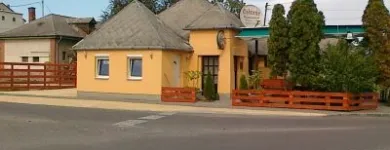 5 üzleti kép ZSÓFIA VENDÉGHÁZ PÁPA Motel, panzió ban/ben Pápa VE