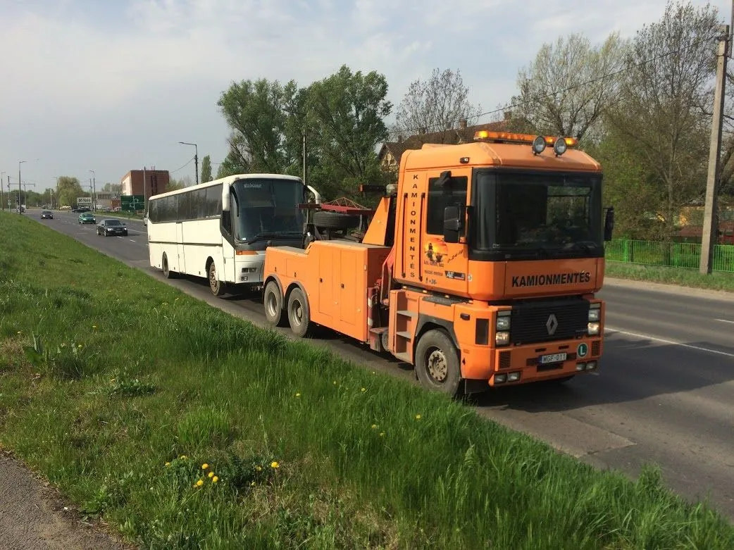 2 üzleti kép AUTÓMENTÉS 0-24-IG PAPP ÉS PAPP BT.