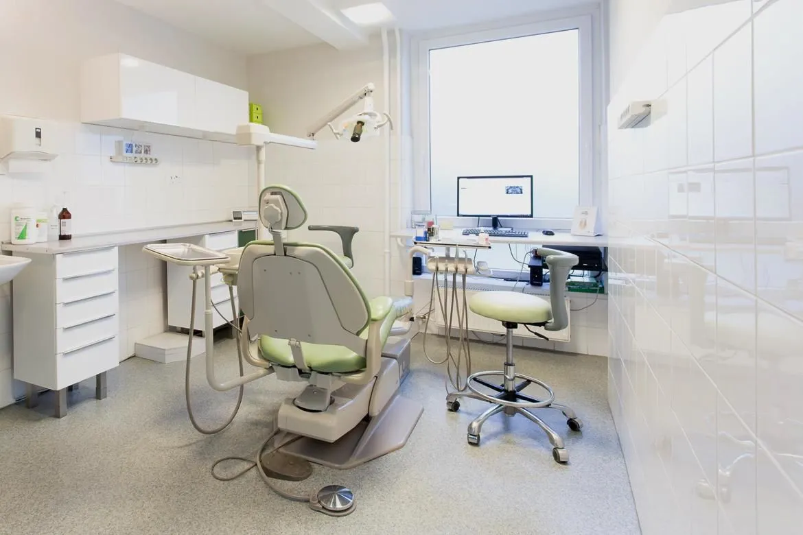 4 üzleti kép ANGYALFÖLD DENTAL FOGÁSZAT PANORÁMA RÖNTGEN FOGORVOSI RENDELŐ 13 KERÜLET