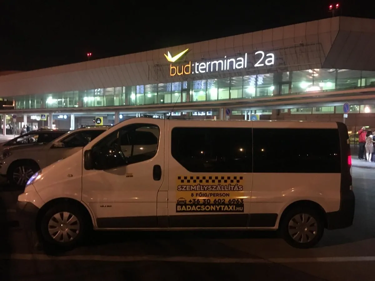 3 üzleti kép BADACSONY TAXI