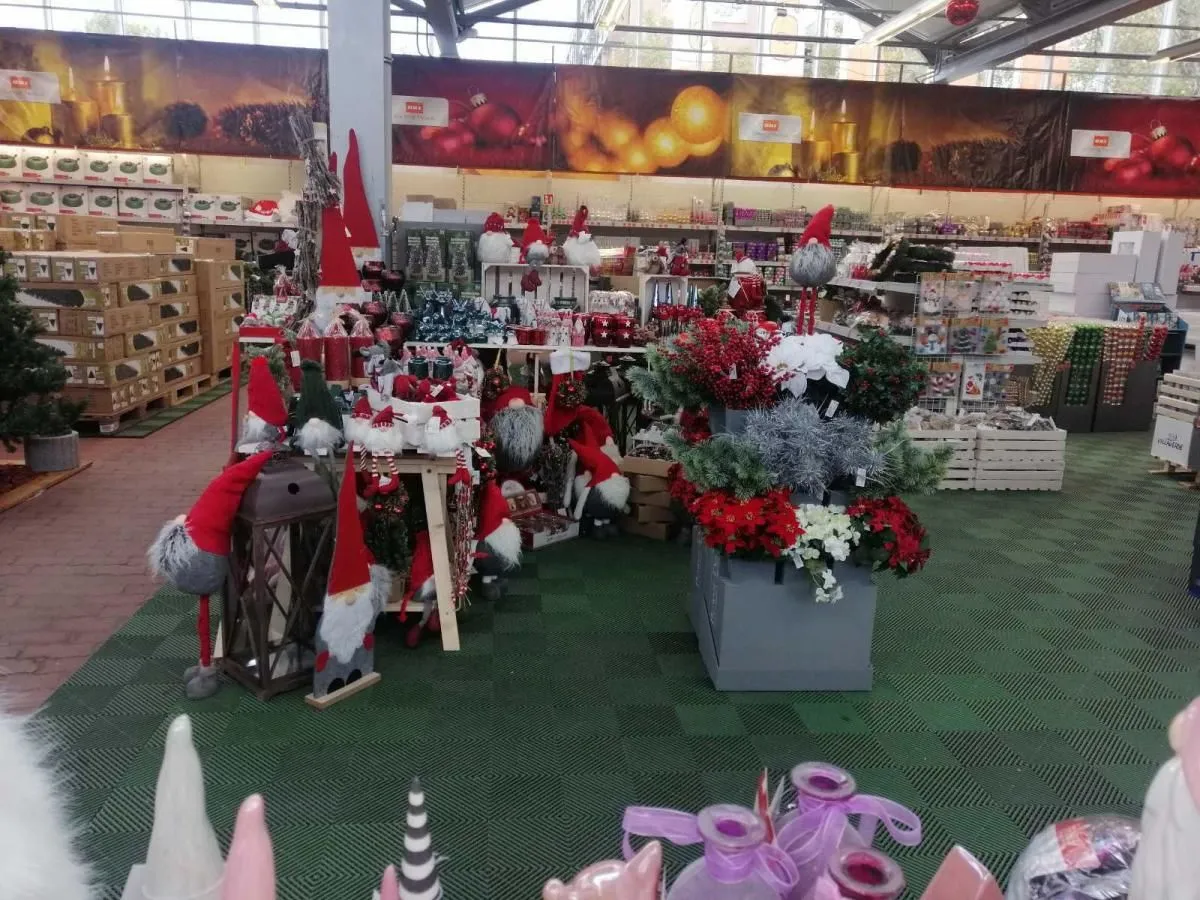 5 üzleti kép OBI ÁRUHÁZ BÉKÉSCSABA