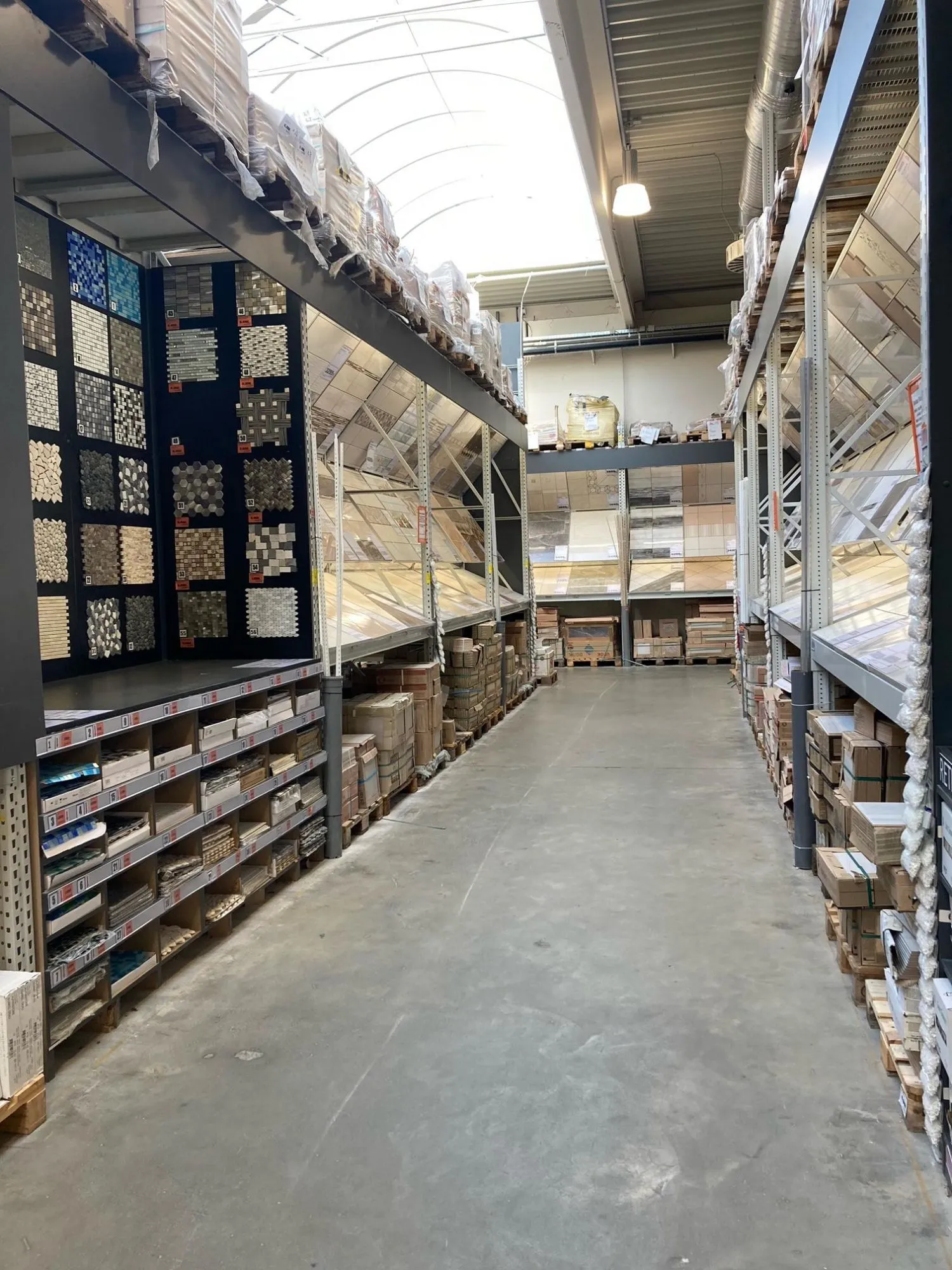 30 üzleti kép OBI ÁRUHÁZ BUDAPEST