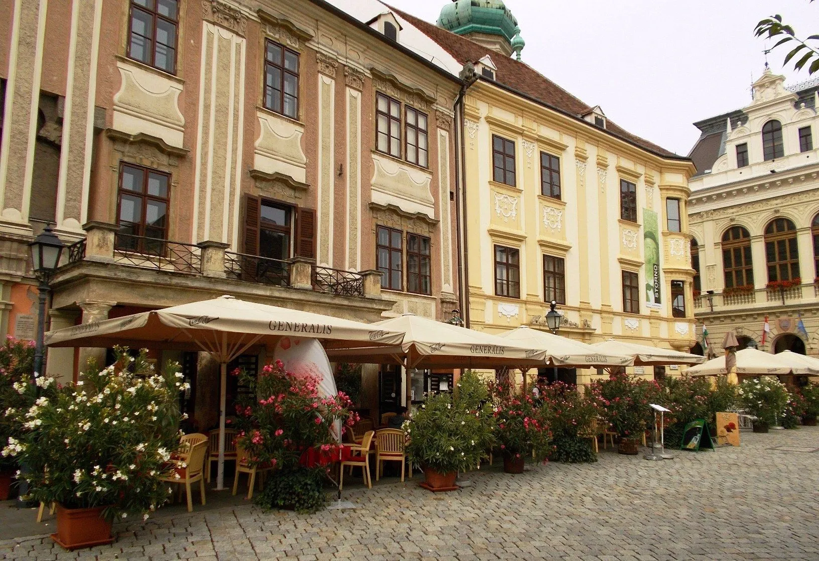 1 üzleti kép CORVINUS-GENERÁLIS ÉTTEREM, PIZZÉRIA, SÖRÖZŐ