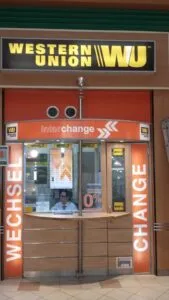 2 üzleti kép WESTERN UNION