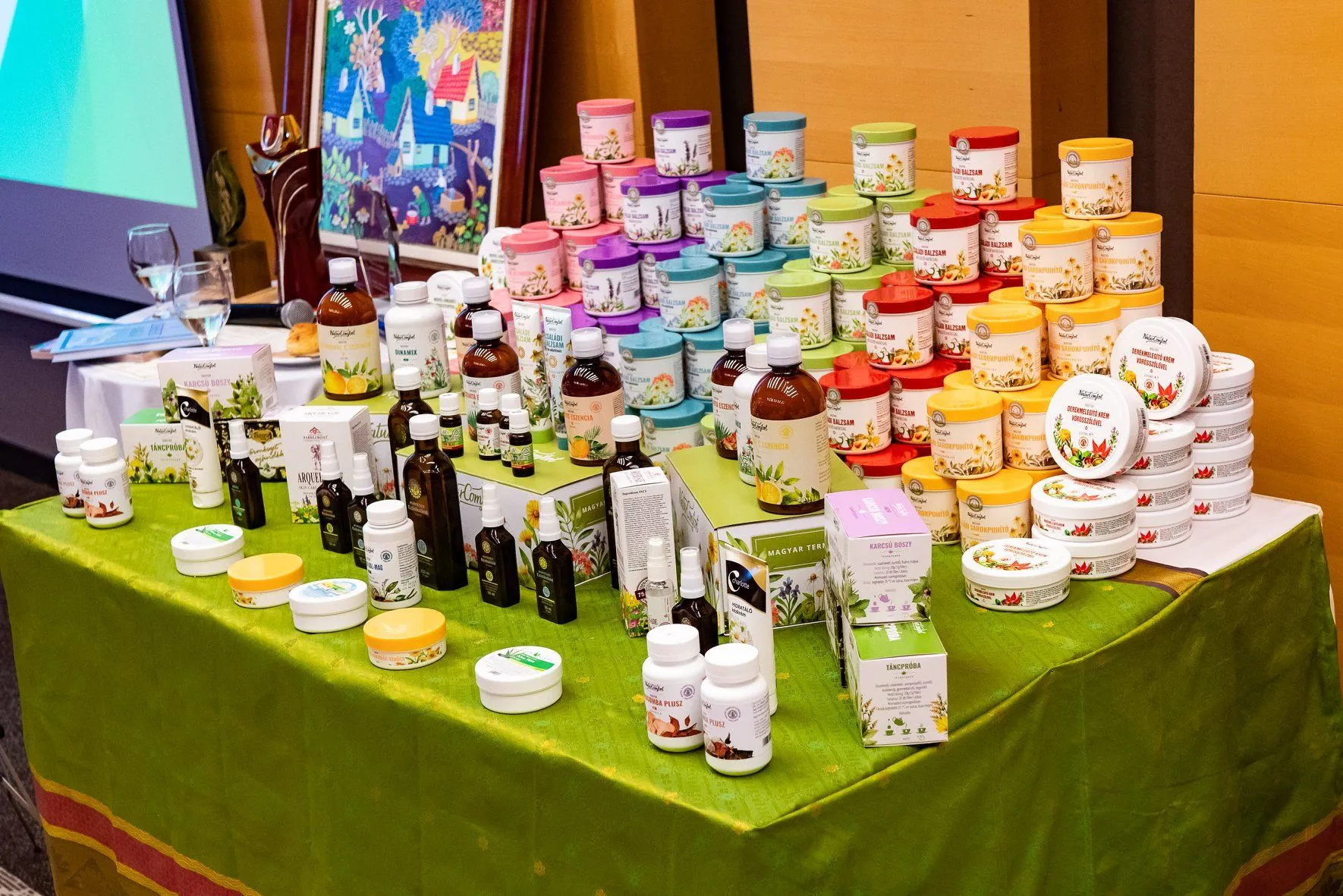 8 üzleti kép NATURCOMFORT KFT.