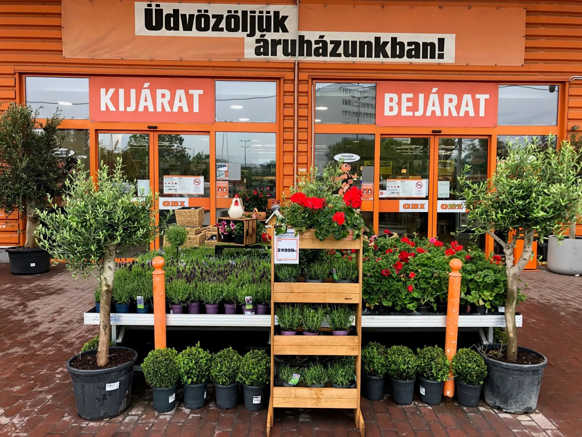 28 üzleti kép OBI ÁRUHÁZ BUDAPEST