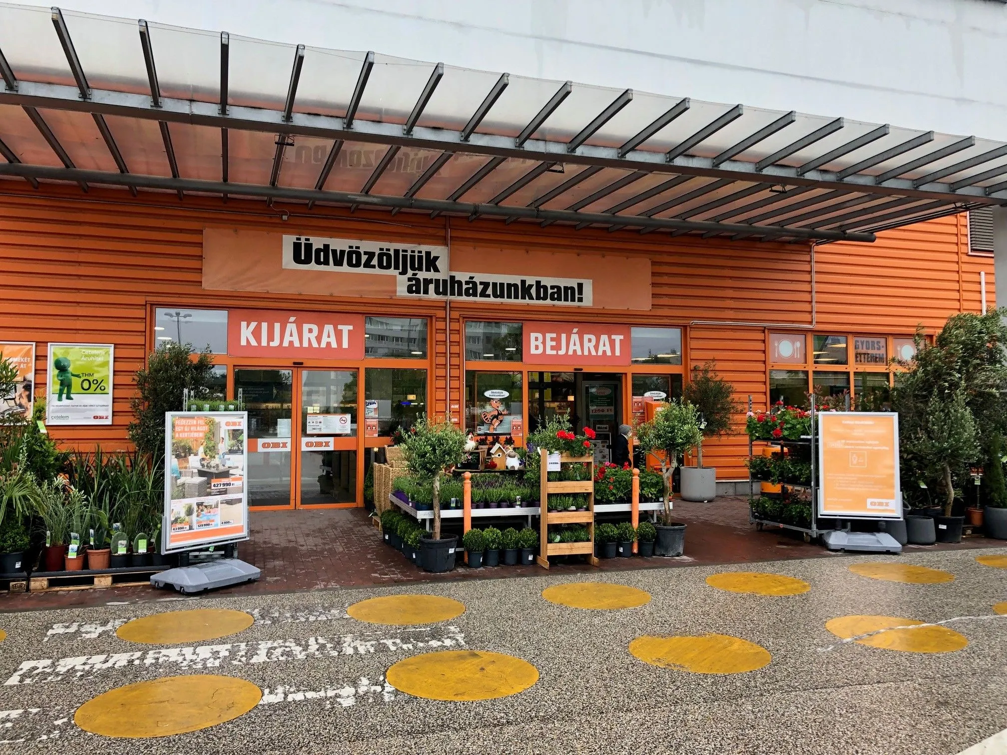 29 üzleti kép OBI ÁRUHÁZ BUDAPEST