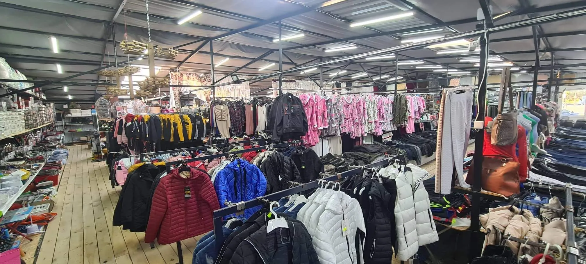1 üzleti kép GUSZTI ÉS ERZSIKE PIACA