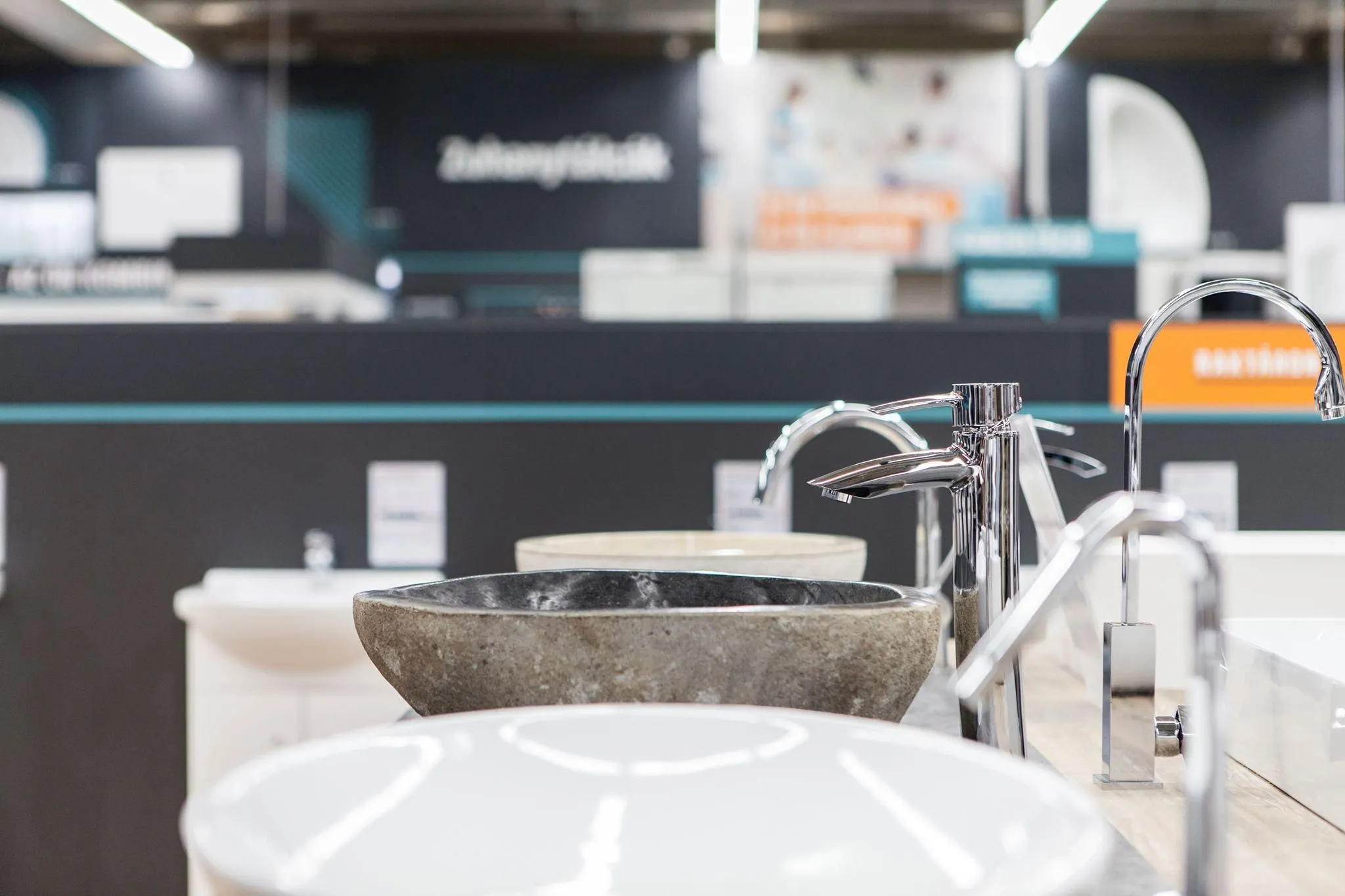 8 üzleti kép OBI ÁRUHÁZ BUDAPEST