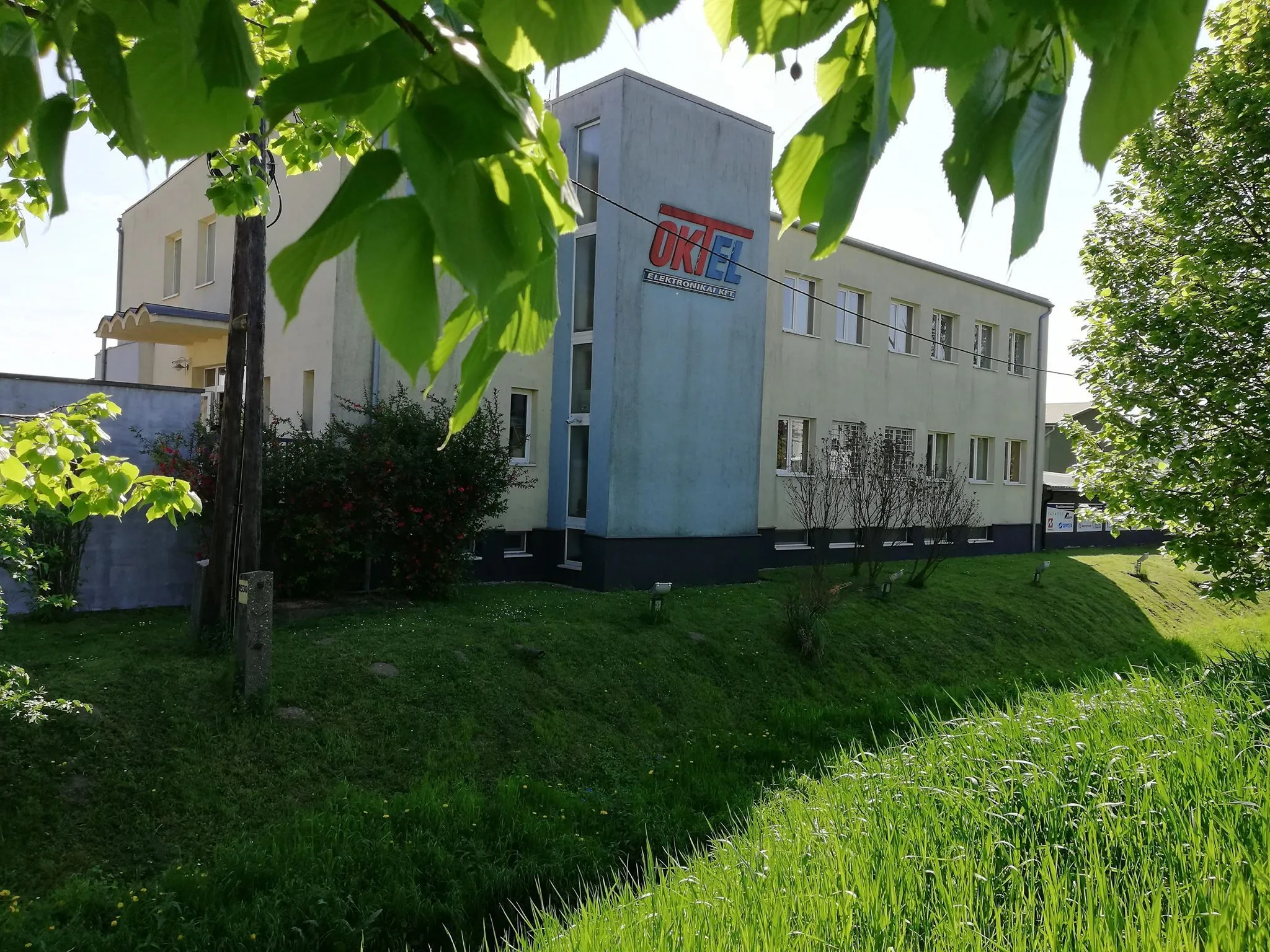 7 üzleti kép AUTÓMENTÉS 0-24-IG PAPP ÉS PAPP BT.