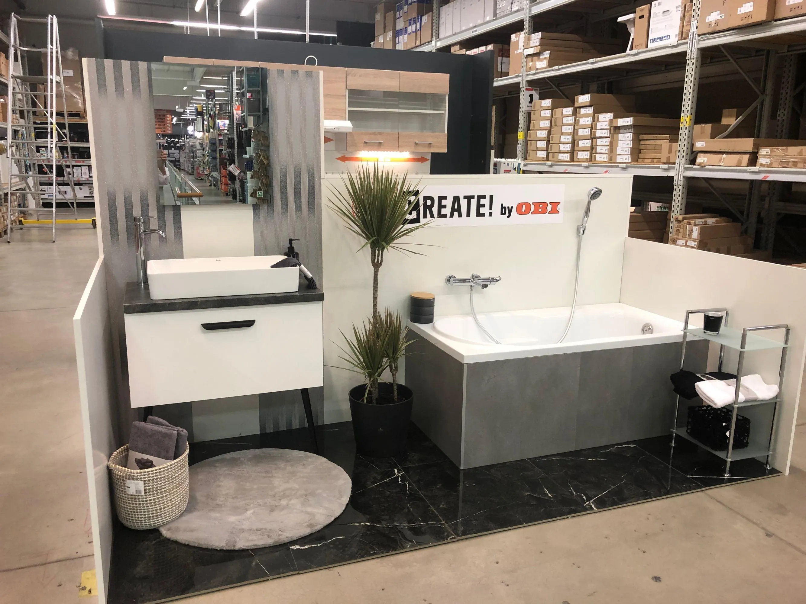 4 üzleti kép OBI ÁRUHÁZ BUDAPEST