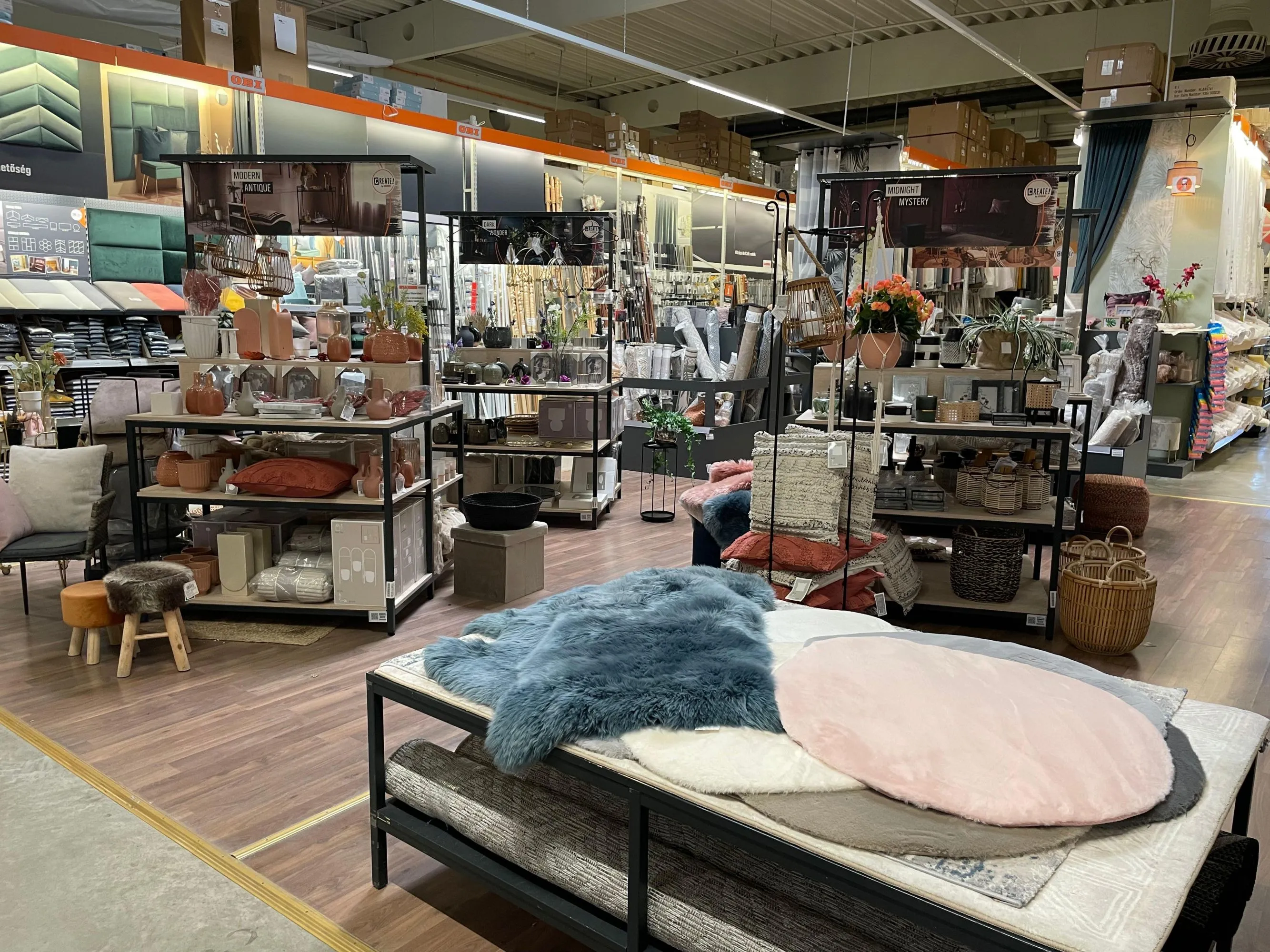 13 üzleti kép OBI ÁRUHÁZ BUDAPEST