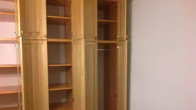 3 üzleti kép BÚTORFÁBÓL