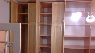 4 üzleti kép BÚTORFÁBÓL