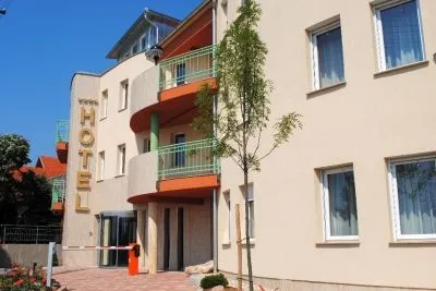 5 üzleti kép HOTEL MAKÁR SPORT & WELLNESS****