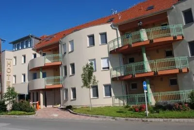 3 üzleti kép HOTEL MAKÁR SPORT & WELLNESS****