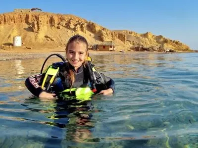 3 üzleti kép LILIOMDIVERS LTD.