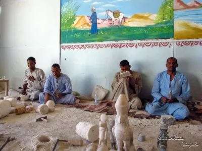 7 üzleti kép LILIOMDIVERS LTD.