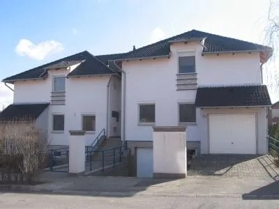 13 üzleti kép KHARISZ KFT.