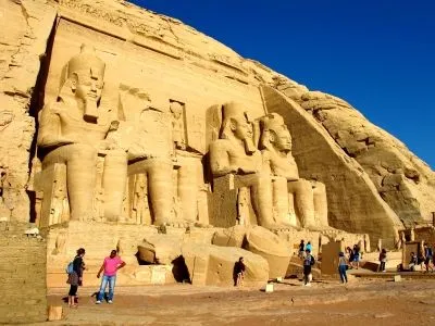 5 üzleti kép LILIOMDIVERS LTD.