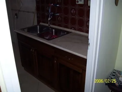 1 üzleti kép BÚTORFÁBÓL