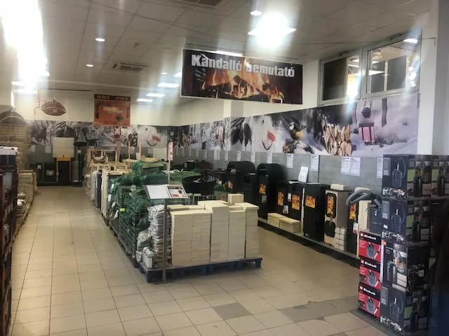 9 üzleti kép OBI ÁRUHÁZ SZEKSZÁRD